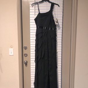 Adrianna Papell Black Floor Length Evening Gown